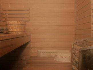 Finnische Sauna mit Saunaofen