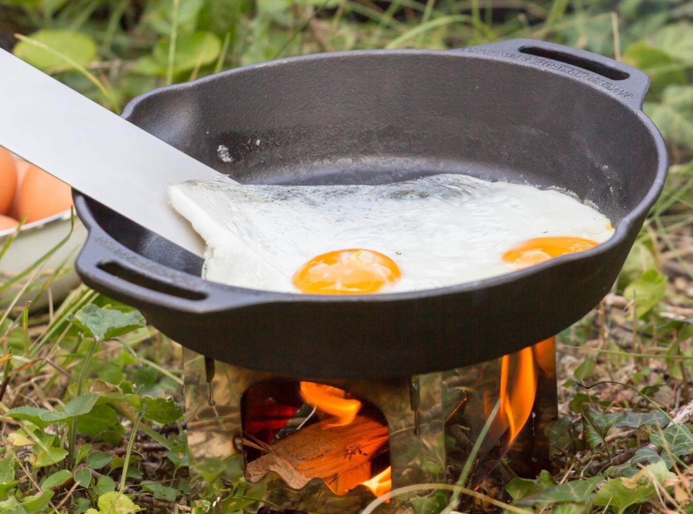 Feuerpfanne / Dutch Oven Petromax fp25h mit 2 Henkeln Ø25cm